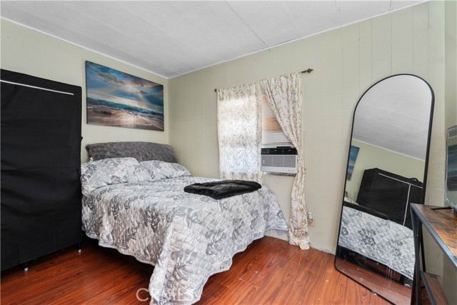 350 S Willow AVe, Rialto CA: https://media.crmls.org/medias/8a93829c-0557-4377-b7d0-99856419b668.jpg