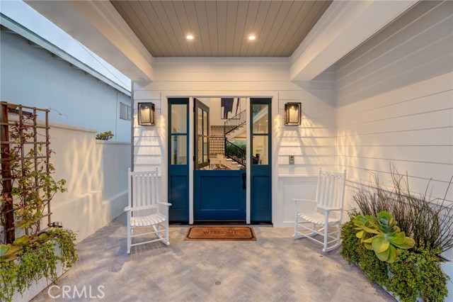 665 19th Street, Manhattan Beach, California 90266, 5 Bedrooms Bedrooms, ,7 BathroomsBathrooms,Residential,Sold,19th,SB22011803