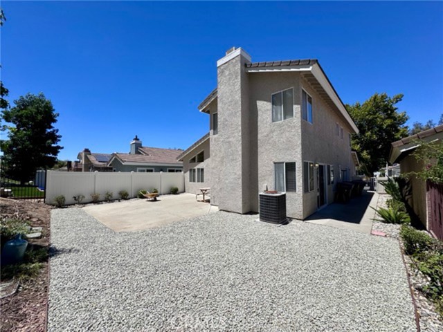 31585 Corte Salinas, Temecula CA: https://media.crmls.org/medias/8a95dcf0-8e05-49c3-a21b-101046512c73.jpg