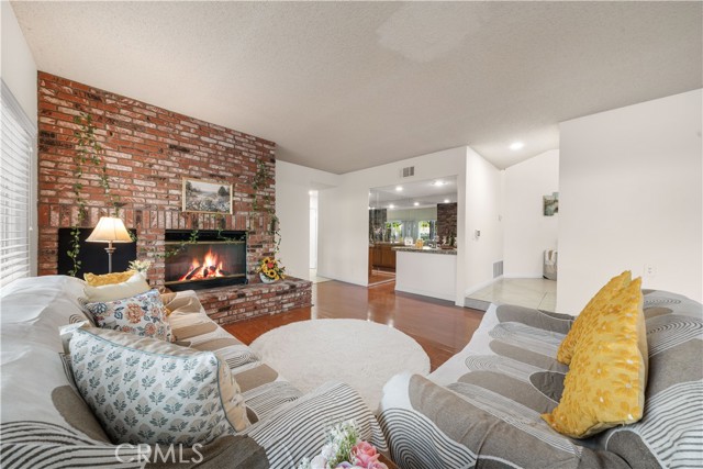 Detail Gallery Image 13 of 24 For 24215 Delta Drive, Diamond Bar,  CA 91765 - 4 Beds | 3 Baths