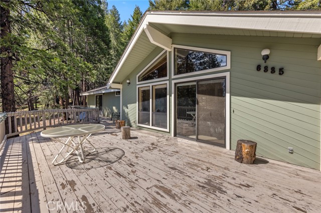 Detail Gallery Image 18 of 20 For 6885 Almanor Lake Estates Dr, Lake Almanor,  CA 96137 - 3 Beds | 2 Baths