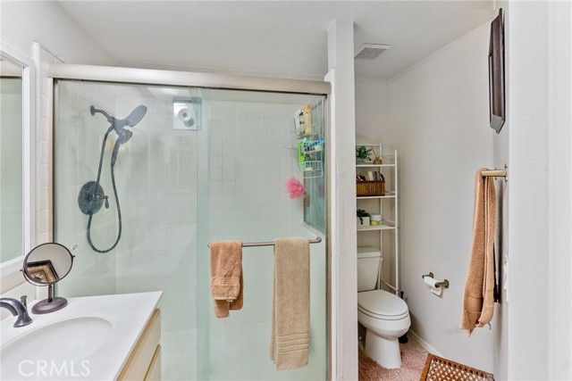 Detail Gallery Image 17 of 39 For 21016 Champlain, Lake Forest,  CA 92630 - 3 Beds | 2 Baths