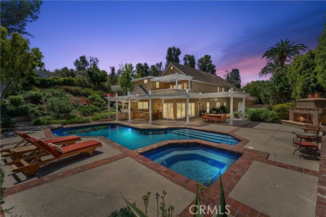 Detail Gallery Image 6 of 75 For 284 South Quintana, Anaheim Hills,  CA 92807 - 5 Beds | 3 Baths