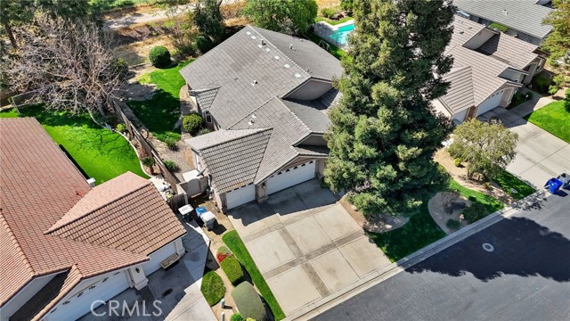 122 East, Madera CA: https://media.crmls.org/medias/8a98586d-3ef5-47d0-b430-4cf4397290b5.jpg