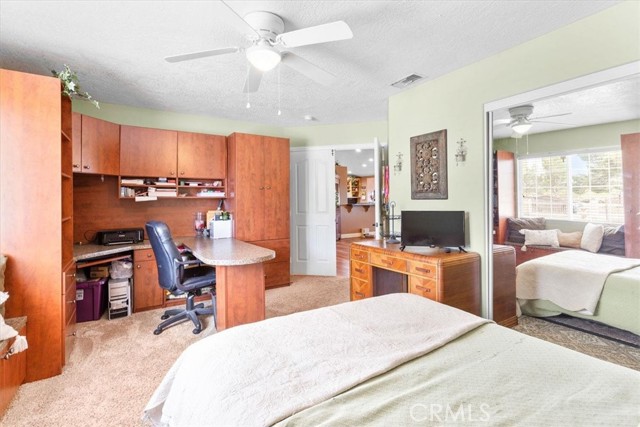 19287 Allegheny Road, Apple Valley CA: https://media.crmls.org/medias/8a994bef-10c0-44f6-8923-343aa6ed7afd.jpg