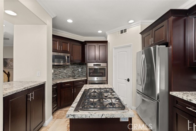 24370 La Homa, Yorba Linda CA: https://media.crmls.org/medias/8a9ad3bb-e212-427a-9ade-f9f9b0b8b04f.jpg