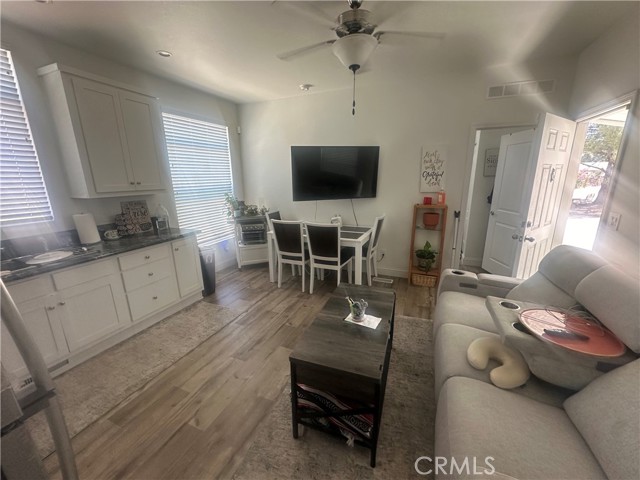 Detail Gallery Image 4 of 11 For 22113 Grand Terrace Rd #8,  Grand Terrace,  CA 92313 - 2 Beds | 1 Baths