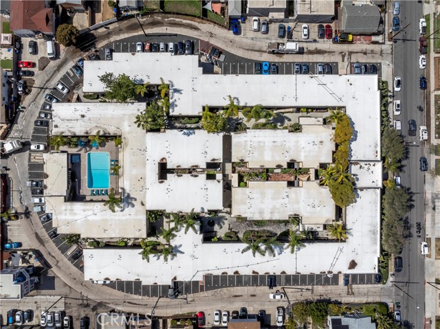 3535 205 Madison Ave, San Diego CA: https://media.crmls.org/medias/8a9b78cc-5473-4696-9b19-c6691f418e4f.jpg