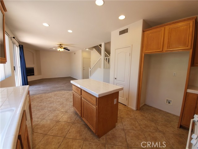 Detail Gallery Image 8 of 42 For 801 Megan Ct, Costa Mesa,  CA 92626 - 4 Beds | 3 Baths