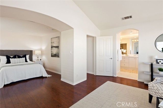 Owner's bedroom. This would be the 4th bedroom.