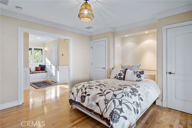 Guest Bedroom with Murphy Bed