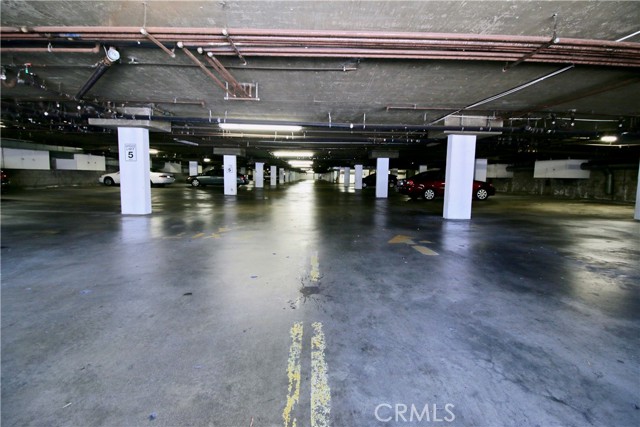 17914 Magnolia Boulevard, Encino CA: https://media.crmls.org/medias/8a9ccd97-1be8-4884-8e4b-18efbdacd836.jpg