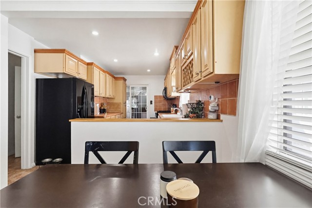 Detail Gallery Image 16 of 42 For 5913 Castana, Lakewood,  CA 90712 - 3 Beds | 2 Baths