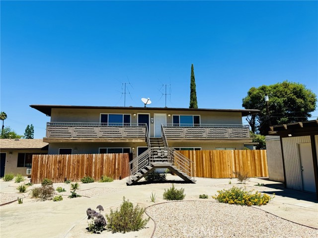 Detail Gallery Image 2 of 13 For 70 N San Mateo #3,  Redlands,  CA 92373 - 2 Beds | 1 Baths