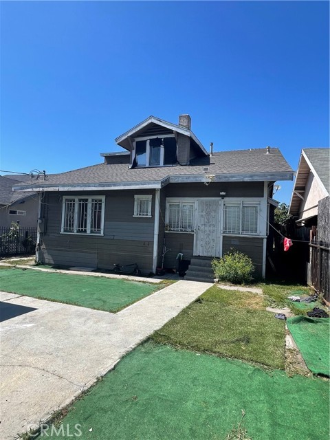 860 56th Street, Los Angeles, California 90037, 5 Bedrooms Bedrooms, ,2 BathroomsBathrooms,Single Family Residence,For Sale,56th,RS24132334