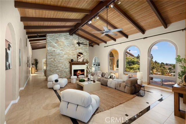 Detail Gallery Image 6 of 62 For 821 Guanajuato, Claremont,  CA 91711 - 5 Beds | 3 Baths