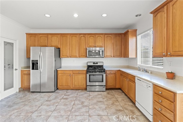 37707 Tamarind Court, Palmdale CA: https://media.crmls.org/medias/8a9f73a4-2fcf-4504-998c-69a637ac2896.jpg