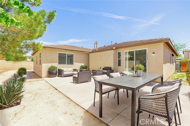 43839 58th W Street, Lancaster CA: https://media.crmls.org/medias/8a9f9a86-7f7a-41b4-9190-f198057ceeed.jpg