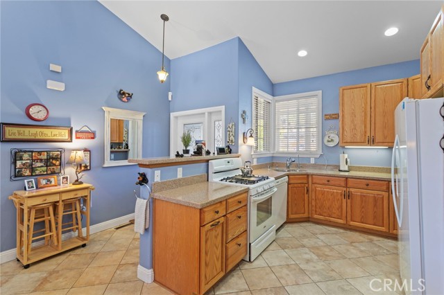 534 Highland, Big Bear Lake CA: https://media.crmls.org/medias/8a9fc577-33ce-4dc1-b73a-2f003141228e.jpg