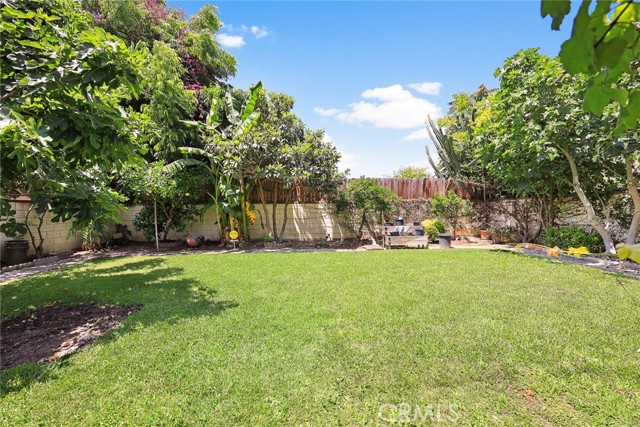 405 El Monte Street, San Gabriel CA: https://media.crmls.org/medias/8aa03558-26d6-4afa-8c6e-8df9e879ab8f.jpg