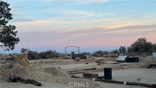 48317 Burns Canyon Road, Pioneertown CA: https://media.crmls.org/medias/8aa07845-785d-487c-838d-e123e2bdd9e9.jpg