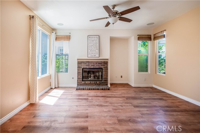 27531 Sunny Creek Drive, Valencia CA: https://media.crmls.org/medias/8aa07d00-2bef-4cc2-9ac6-af3602d5f299.jpg