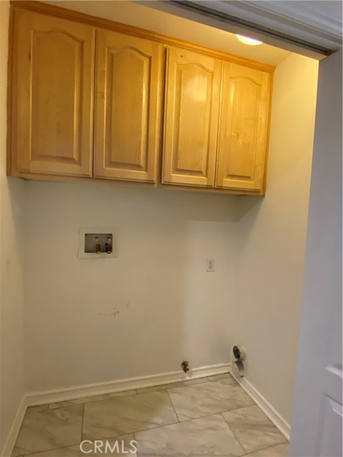 Detail Gallery Image 19 of 21 For 19303 Cohasset St, Reseda,  CA 91335 - 4 Beds | 3 Baths