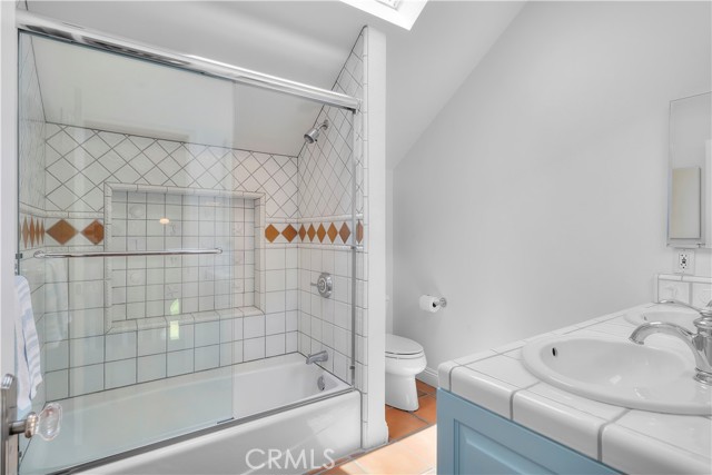 530 24th Street, Hermosa Beach CA: https://media.crmls.org/medias/8aa136e9-5d5c-49be-9dc7-bb51aa16501b.jpg
