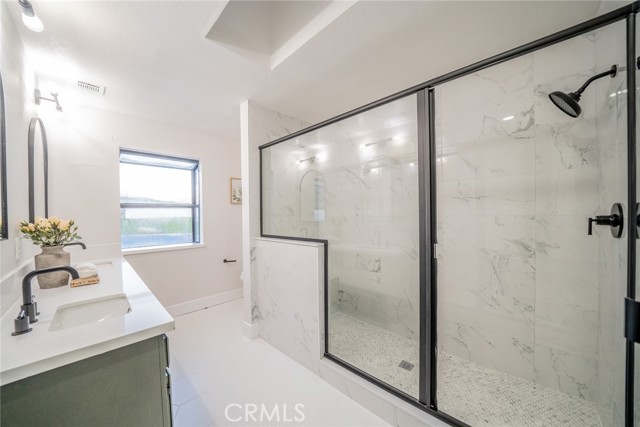 Detail Gallery Image 22 of 31 For 13627 Scenic Crest Dr, Yucaipa,  CA 92399 - 4 Beds | 2/1 Baths