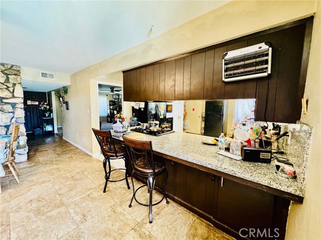 Detail Gallery Image 16 of 32 For 3208 Sunview Dr, Bakersfield,  CA 93306 - 3 Beds | 2 Baths