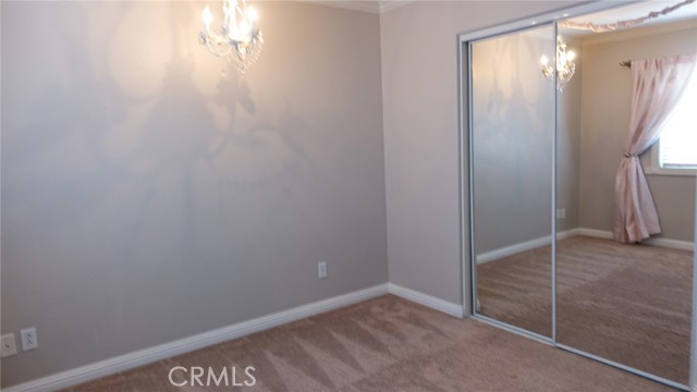 33953 Lily Road, Yucaipa CA: https://media.crmls.org/medias/8aa2723b-2d49-43dc-9ed5-b9c6add3c576.jpg