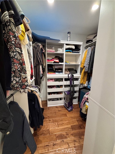 5533 Edward E Horton Lane, Encino CA: https://media.crmls.org/medias/8aa30dc8-9d73-44b4-a4aa-8f6522ff1b3c.jpg