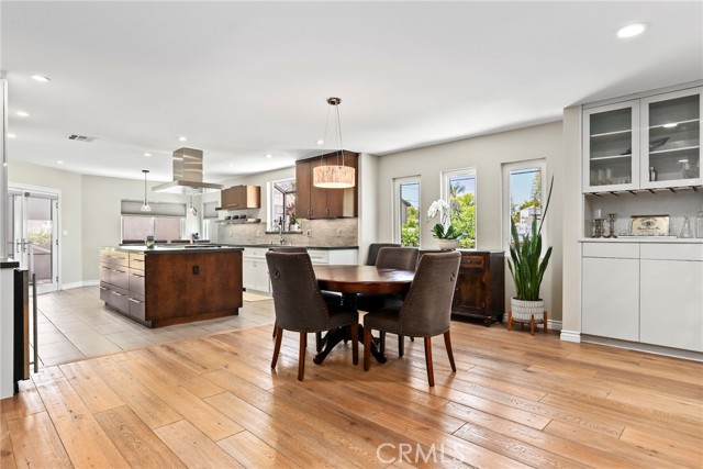 4855 Arcola Avenue, Toluca Lake CA: https://media.crmls.org/medias/8aa3855d-94cd-43b4-9936-82aa1b453276.jpg