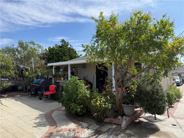 Detail Gallery Image 3 of 8 For 12872 Van Nuys Bld, Pacoima,  CA 91331 - 4 Beds | 4 Baths