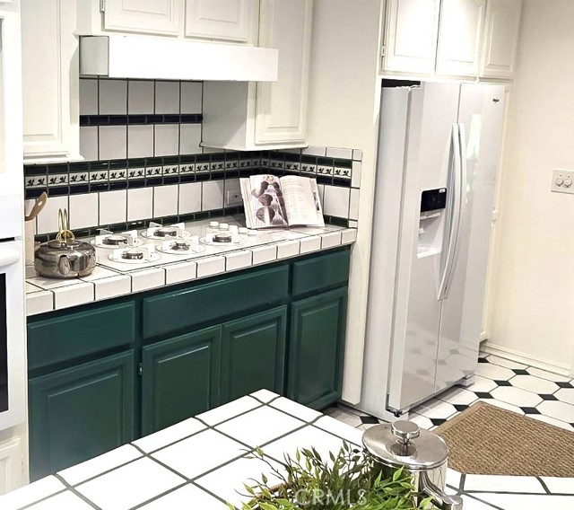 5552 Via Dos Cerros, Riverside CA: https://media.crmls.org/medias/8aa42e6d-4e90-43ce-bce2-e5177c5d51bc.jpg