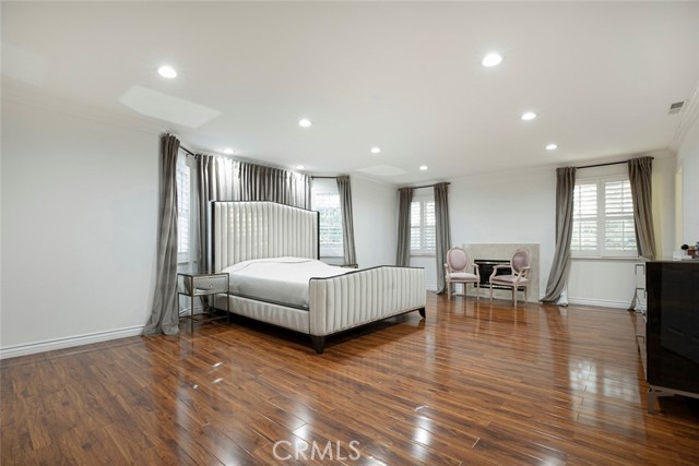 11417 Mount Gleason Avenue, Tujunga CA: https://media.crmls.org/medias/8aa50ac6-4a92-46de-a6ef-77234b2c58c8.jpg