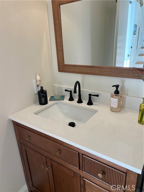 Detail Gallery Image 25 of 49 For 34 Blue Lagoon, Laguna Beach,  CA 92651 - 3 Beds | 3 Baths