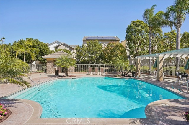 Detail Gallery Image 35 of 50 For 2889 Plaza Del Amo #405,  Torrance,  CA 90503 - 3 Beds | 2/1 Baths