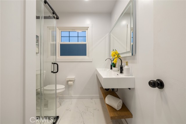 11012 Montgomery Avenue, Granada Hills CA: https://media.crmls.org/medias/8aa6634c-175f-4a01-902a-4fc3205bbe01.jpg