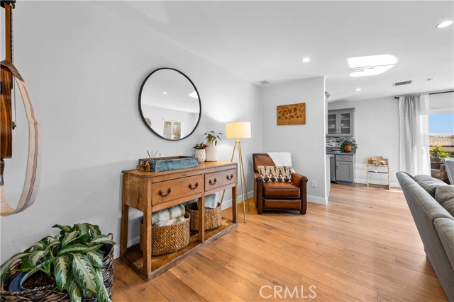 2408 Ives Lane, Redondo Beach, California 90278, 3 Bedrooms Bedrooms, ,Residential,Sold,Ives,SB21202682