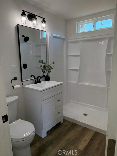 1526 W 54th Street, Los Angeles CA: https://media.crmls.org/medias/8aa735b6-8991-40e5-8773-d9719f4bf108.jpg