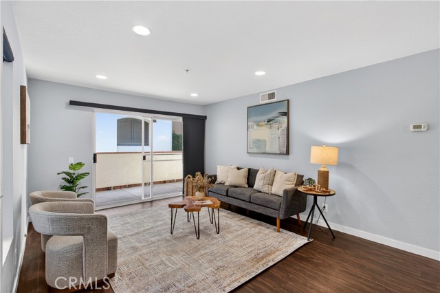 Image 2 of 28 For 123 Cross Creek