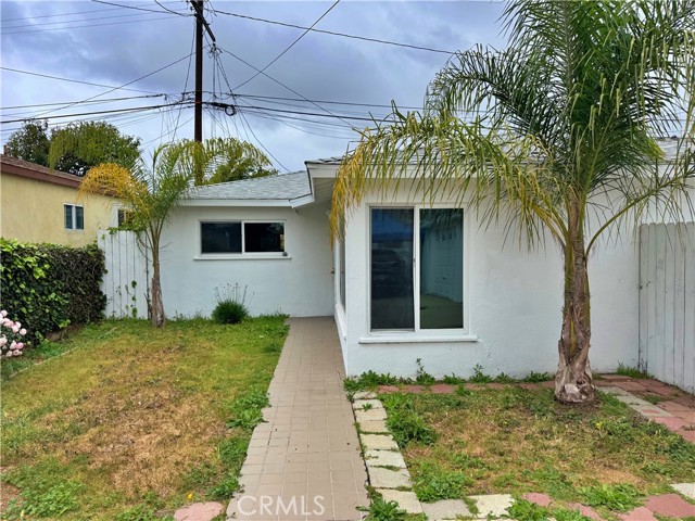 Detail Gallery Image 3 of 39 For 4225 W 169th St, Lawndale,  CA 90260 - 3 Beds | 1 Baths