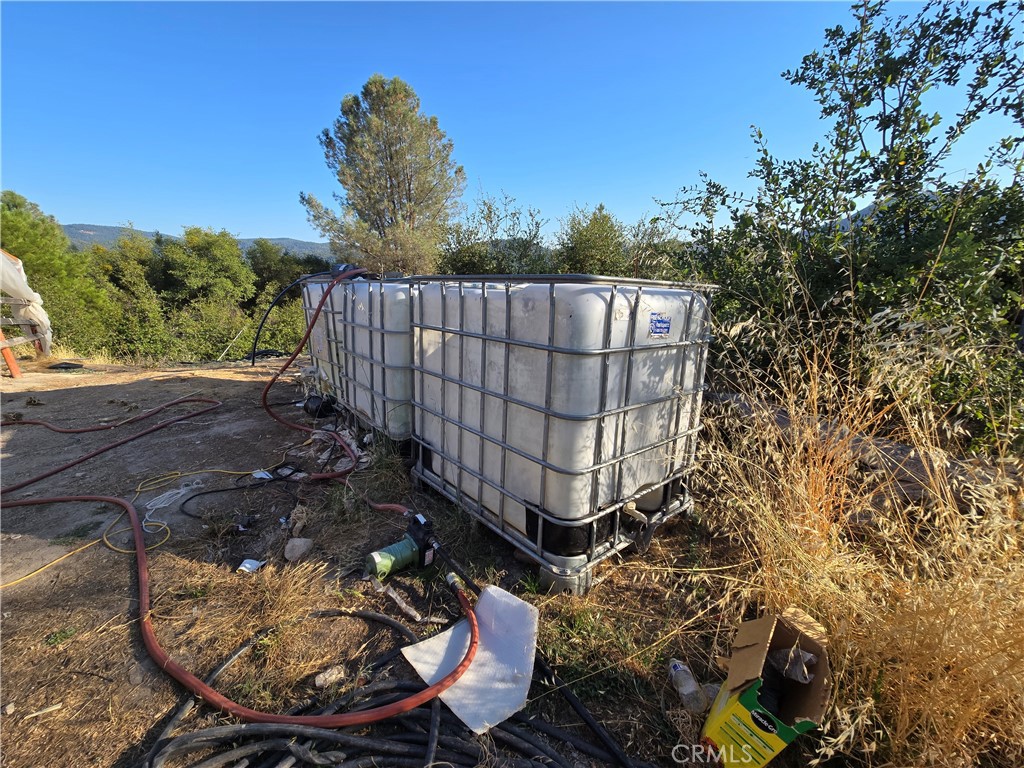 https://media.crmls.org/medias/8aa88615-1955-48f6-8f56-0427d431f5a6.jpg?preset=X-Large