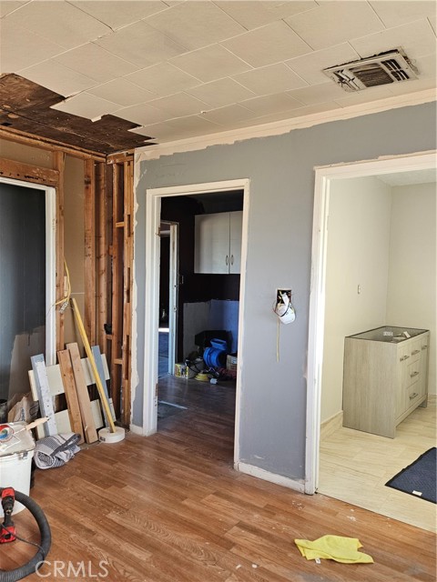 2352 S Jacks Ranch Drive, Ridgecrest CA: https://media.crmls.org/medias/8aa93ca8-30ed-4d1b-836e-61642742c302.jpg