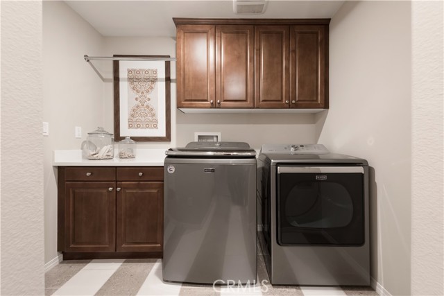 Detail Gallery Image 28 of 48 For 11829 Confluence Dr, Jurupa Valley,  CA 91752 - 5 Beds | 3 Baths