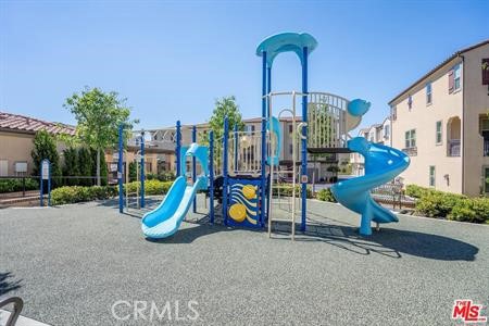 Detail Gallery Image 40 of 48 For 18339 Iris Ln, Yorba Linda,  CA 92886 - 2 Beds | 2/1 Baths