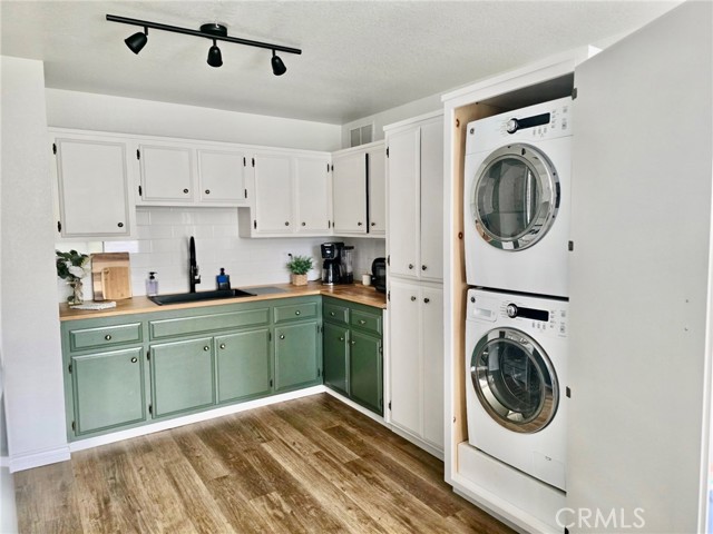 Detail Gallery Image 8 of 25 For 1068 Sierra Ave, Big Bear City,  CA 92314 - 2 Beds | 1 Baths