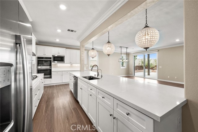 Image 14 of 75 For 45745 Altree Court