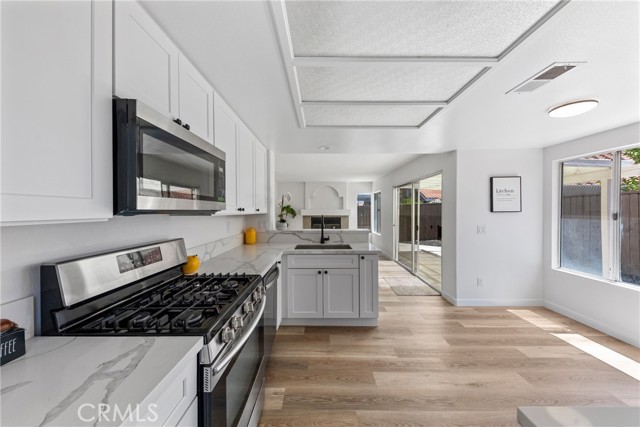 30612 Willow Village Drive, Menifee CA: https://media.crmls.org/medias/8aad8906-f9b9-4d7c-84b1-94f0815b74e7.jpg